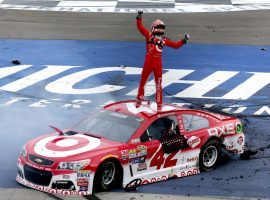 Kyle Larson drives a Chevy and may have an advantage this week at ISM Raceway where that manufacturer has dominated. (Image: Getty)