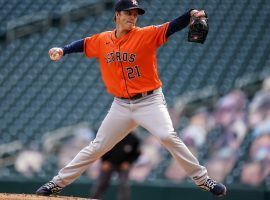 MINNEAPOLIS, MN - SEPTEMBER 29: Zack Greinke #21 of the Houston Astros pitches during game one of the Wild Card Series between the Minnesota Twins and Houston Astros on September 29, 2020 at Target Field in Minneapolis, Minnesota. (Photo by Brace Hemmelgarn/Minnesota Twins/Getty Images)