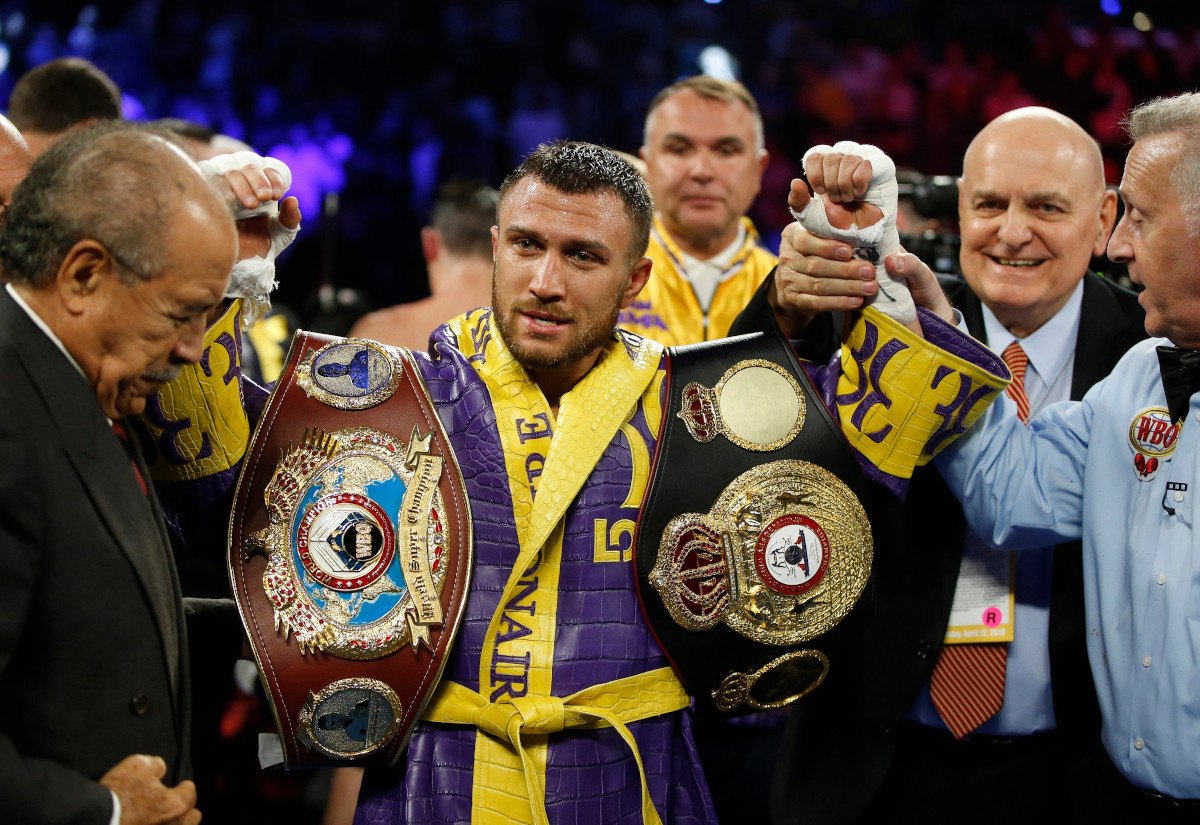 Lomachenko Lopez odds boxing