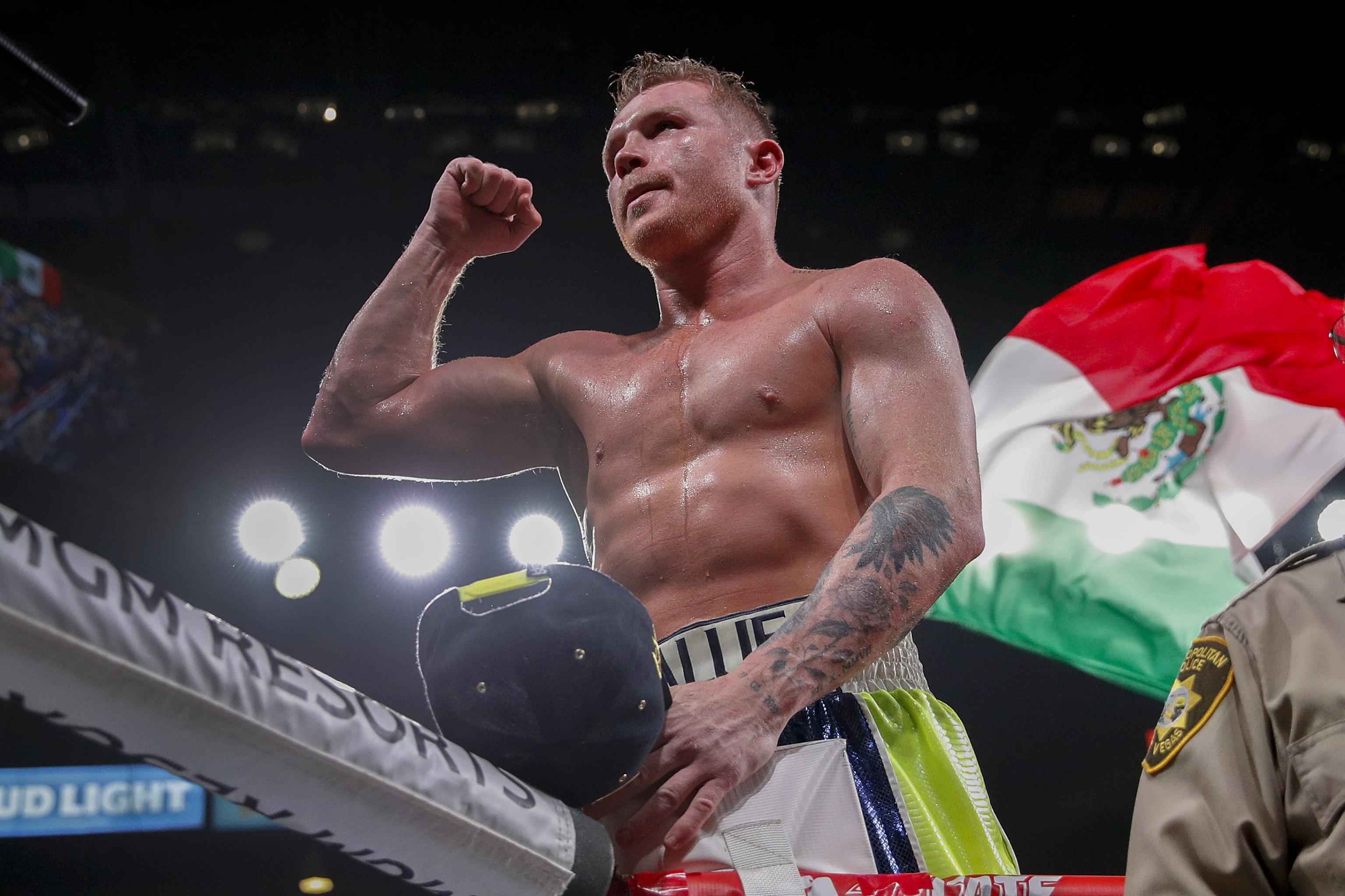 Canelo Alvarez Golden Boy DAZN