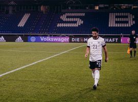 Germany's Ilkay Gundogan leaves the pitch disappointed after the home defeat in front of North Macedonia in the qualifiers for the World Cup in 2022 (Source: @dfb_team / Twitter)