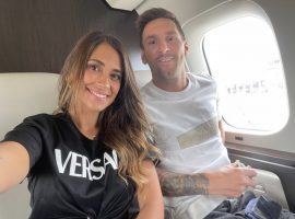 Messi and his family traveled to Paris on Tuesday ahead of Leo's medical at PSG. (Image: Instagram/antonelaroccuzzo)