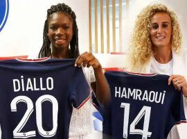 Diallo and Hamraoui posing together at PSG this summer. (Image: Twitter/manuheredia21)