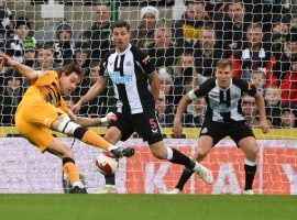 Joe Ironside's goal was the difference as League One club Cambridge United stunned Newcastle at home to progress in the FA Cup. (Imate: Twitter/emiratesfacup)