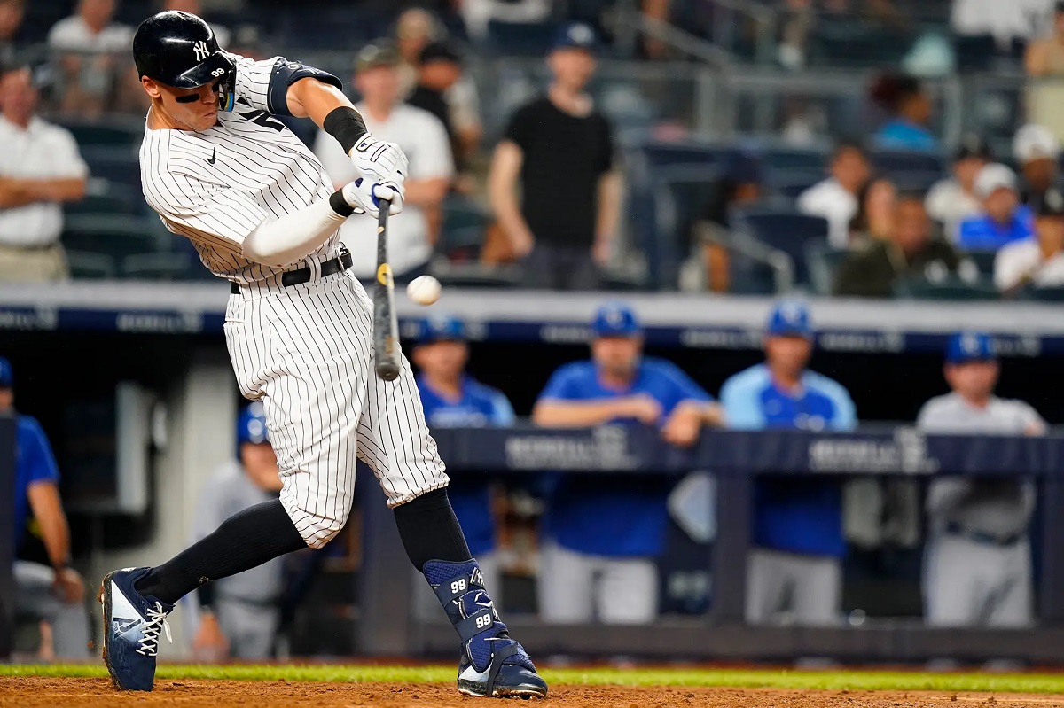 Aaron Judge Home Run Home Runs AL MVP odds Yankees record